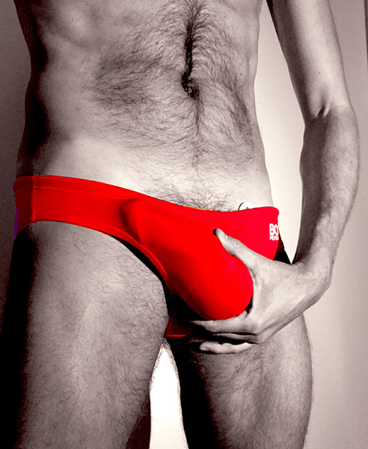 How do you wear your speedo?